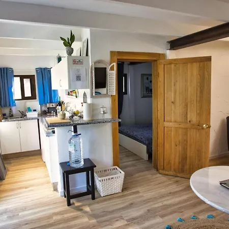 Apartament Vino Tinto 4 *